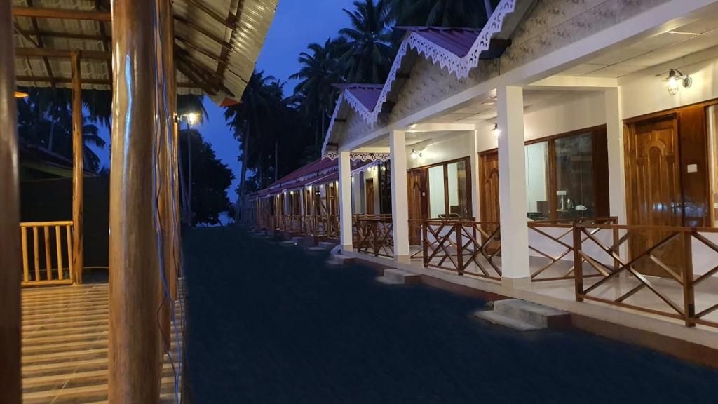 Hotel Thumbnail