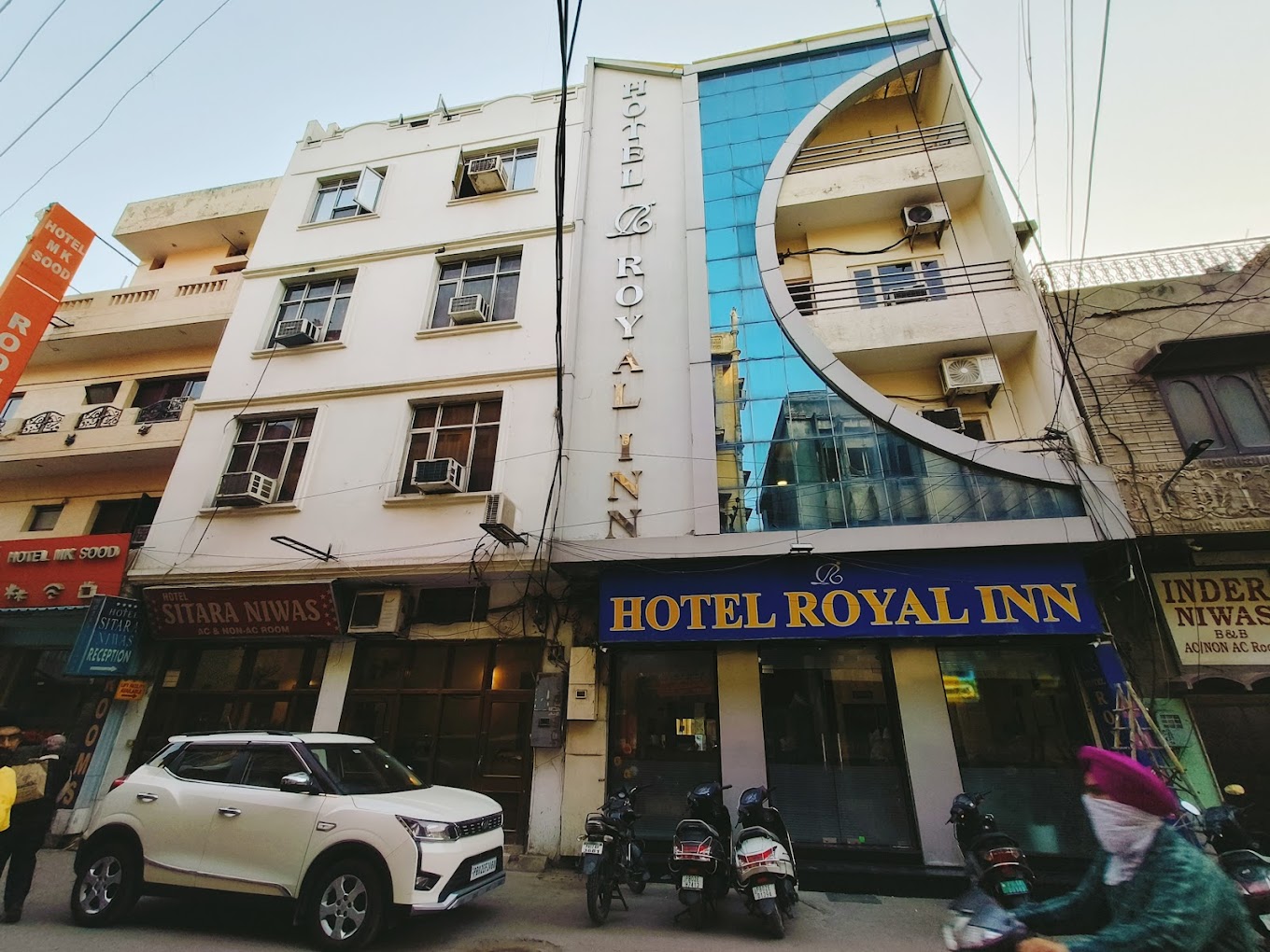 Hotel Thumbnail